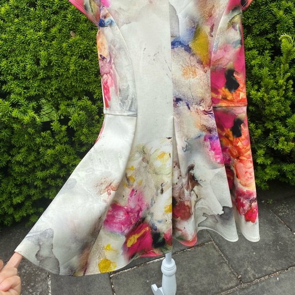 DAVID CHARLES London*Floral Dress*Age 8 & 14*$225 - Picture 6 of 9